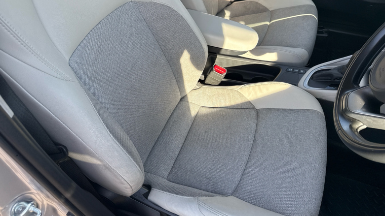 Toyota Yaris 1.5 Hybrid Excel 5dr CVT Hybrid Hatchback